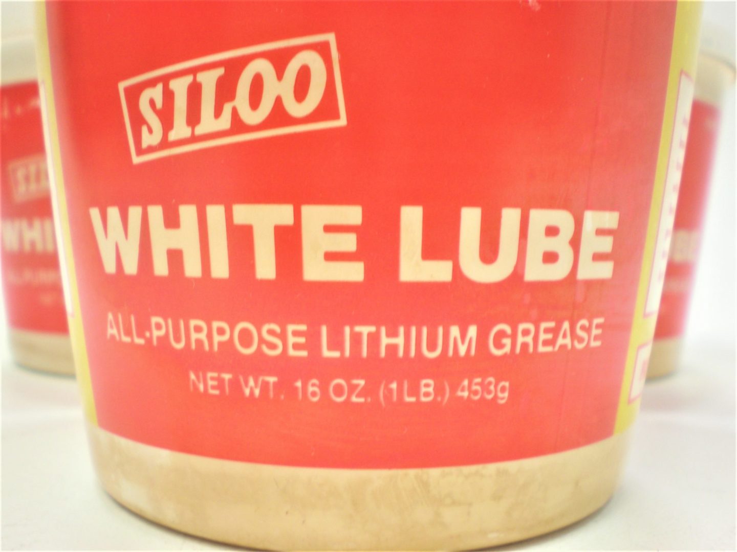 erik-b-white-lube-ghjkbnyj-1-2-scaled