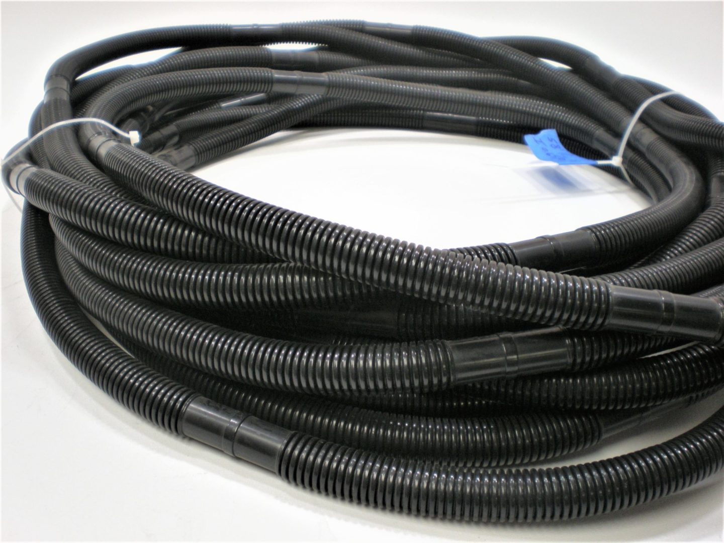 erik-corrugated-ghjknm-1-13-scaled