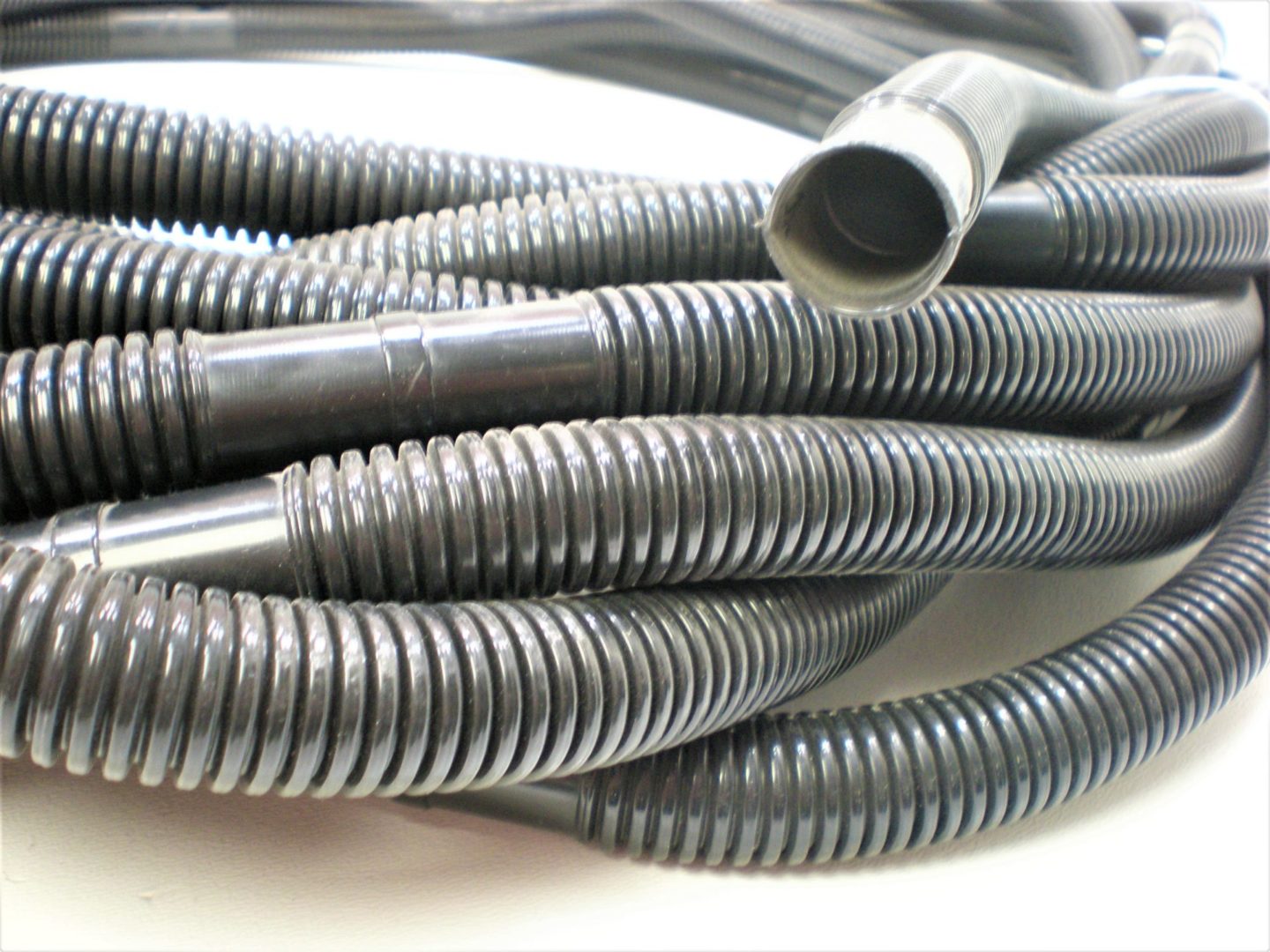 erik-corrugated-ghjknm-1-16-scaled