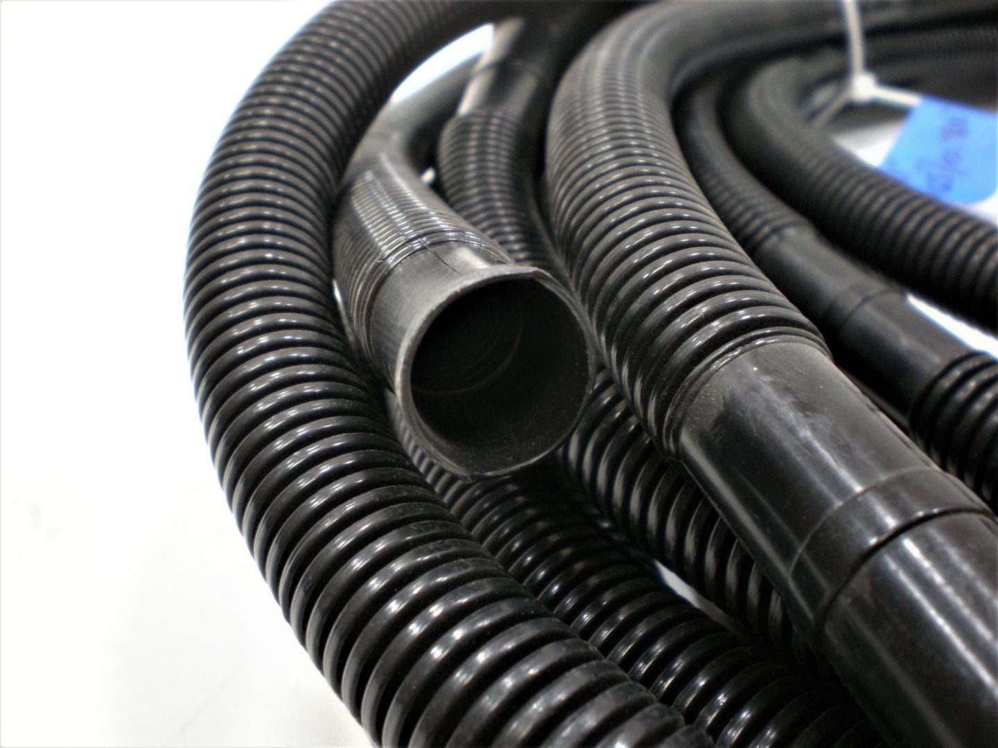 erik-corrugated-ghjknm-1-17-scaled