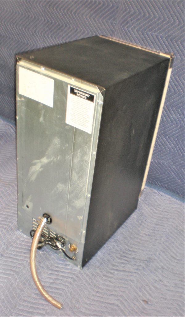 ULine CLR2160S01 Indoor BuiltIn Clear Ice Maker *15" x 231/4" x 34