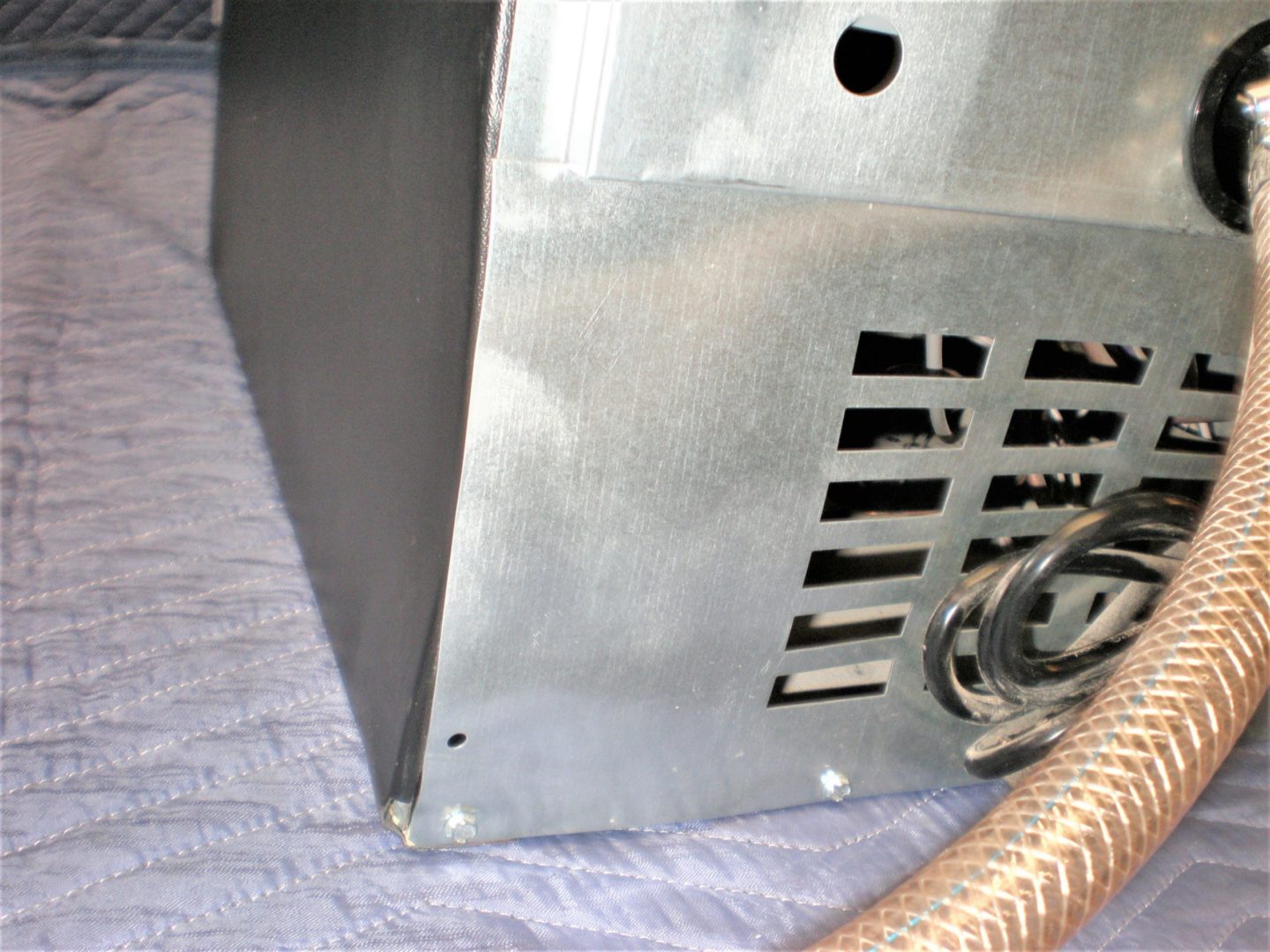 ULine CLR2160S01 Indoor BuiltIn Clear Ice Maker *15" x 231/4" x 34