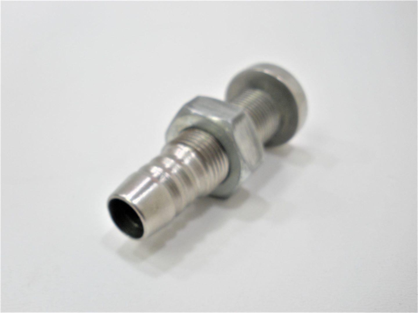 mickel-dhanoolal-stainless-steel-thru-hull-preokg-scaled