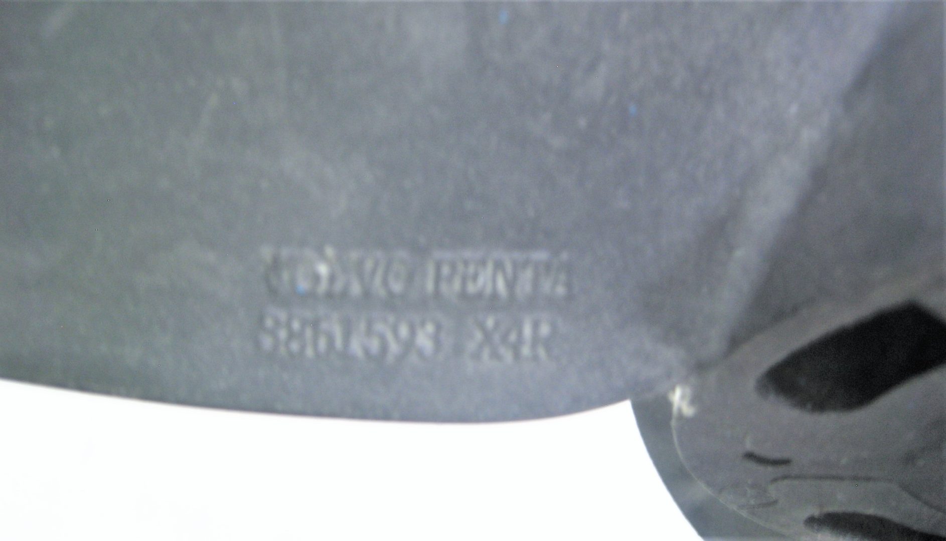 erik-volvo-blade-1-1