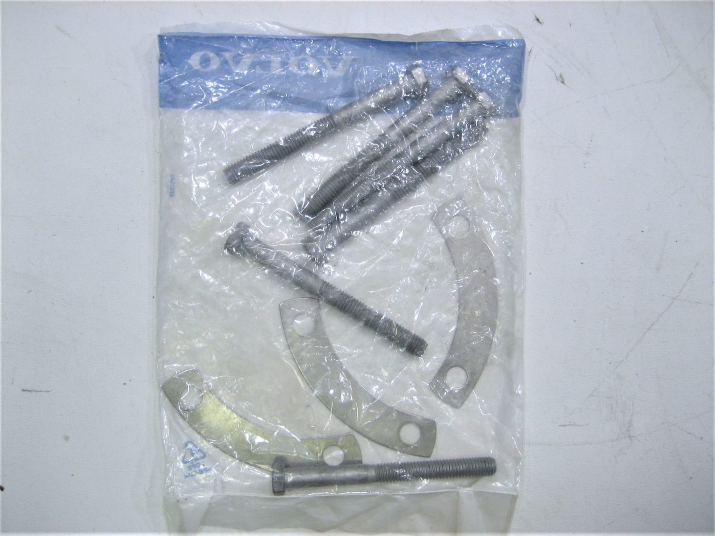 erik-volvo-kit-asdfgdfghsdfgd-1-7-scaled