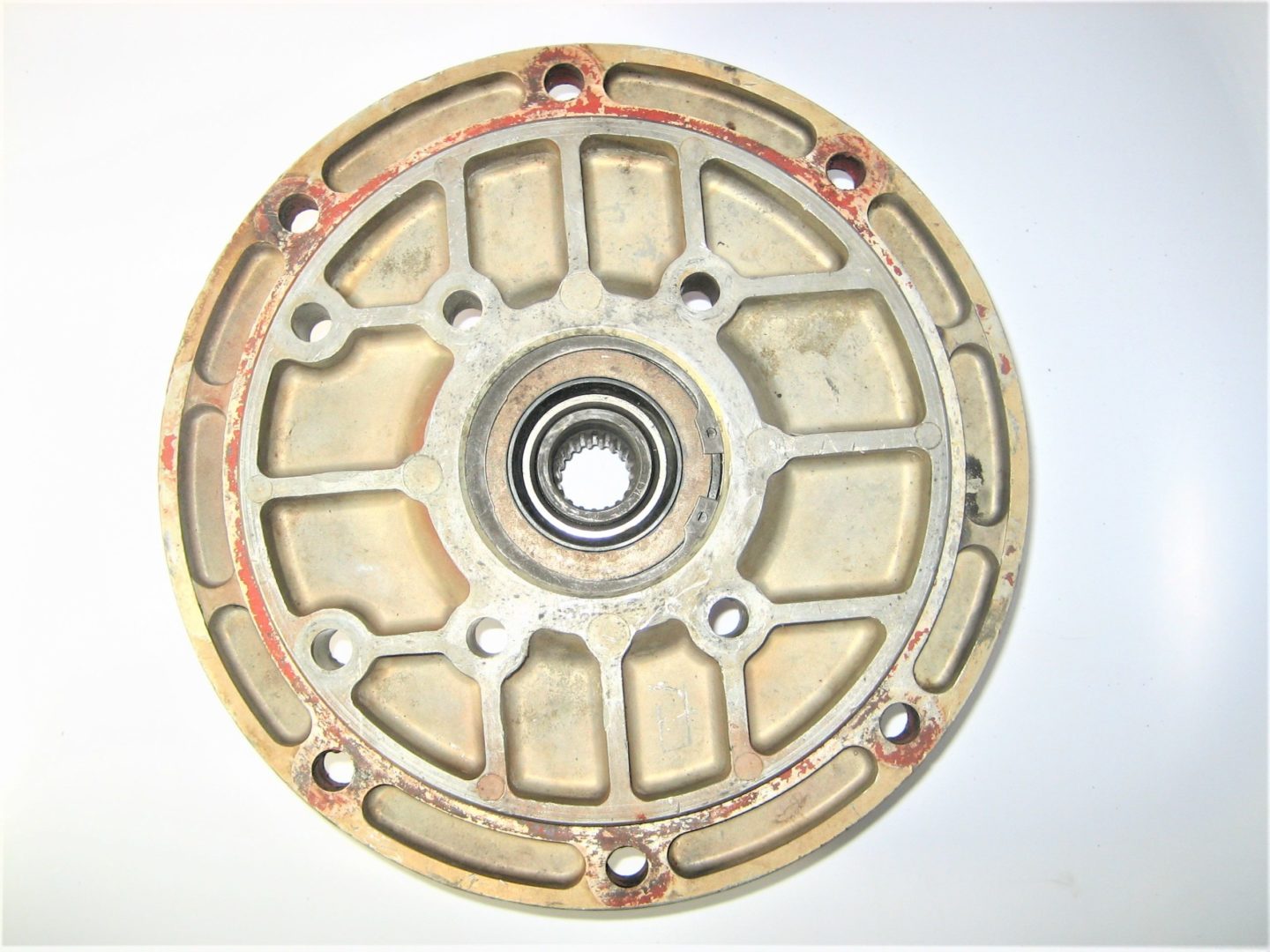 erik-volvo-red-bearing-housing-fghjdfghjsdf-1-4-scaled