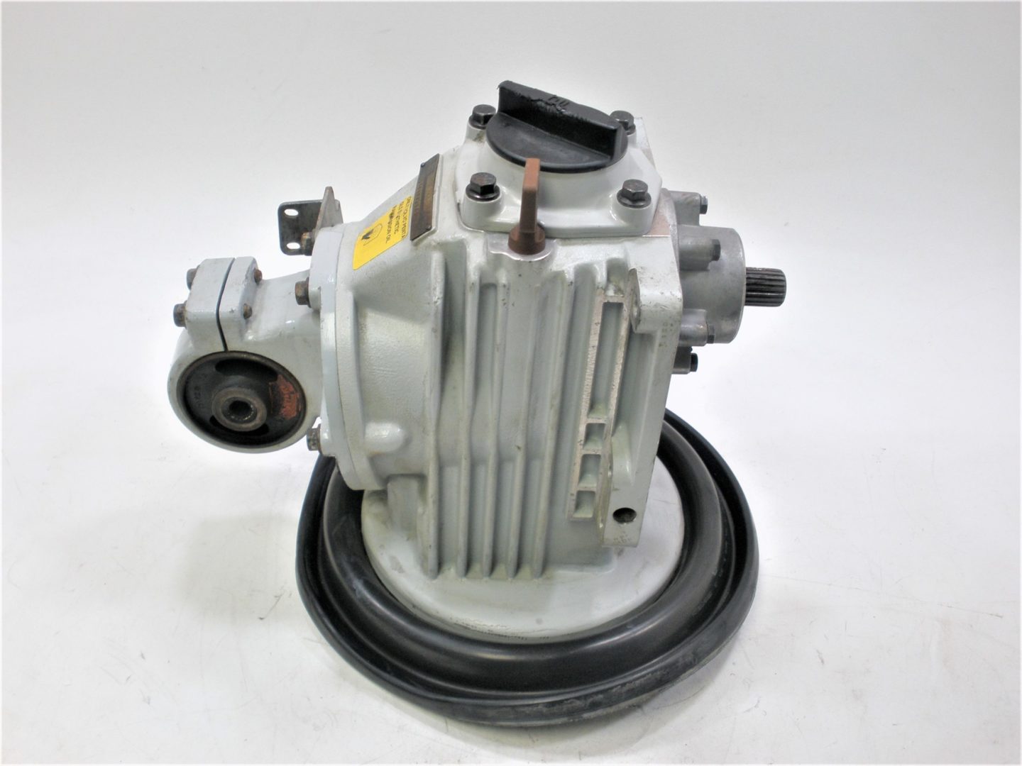 Volvo Penta 3856828 120S-E Marine Engine Motor Saildrive