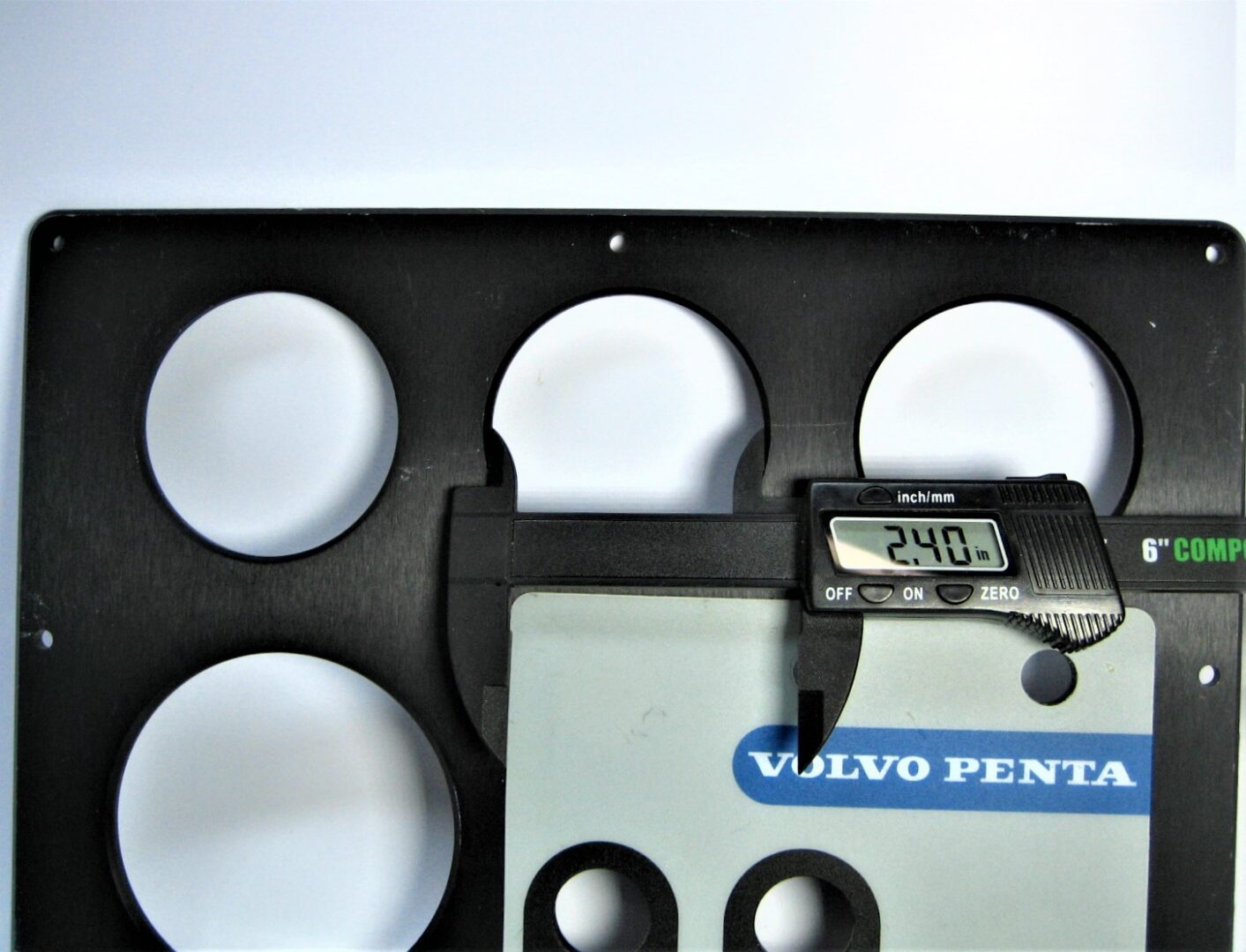 volvo-873810-panel_eh_442022-4-