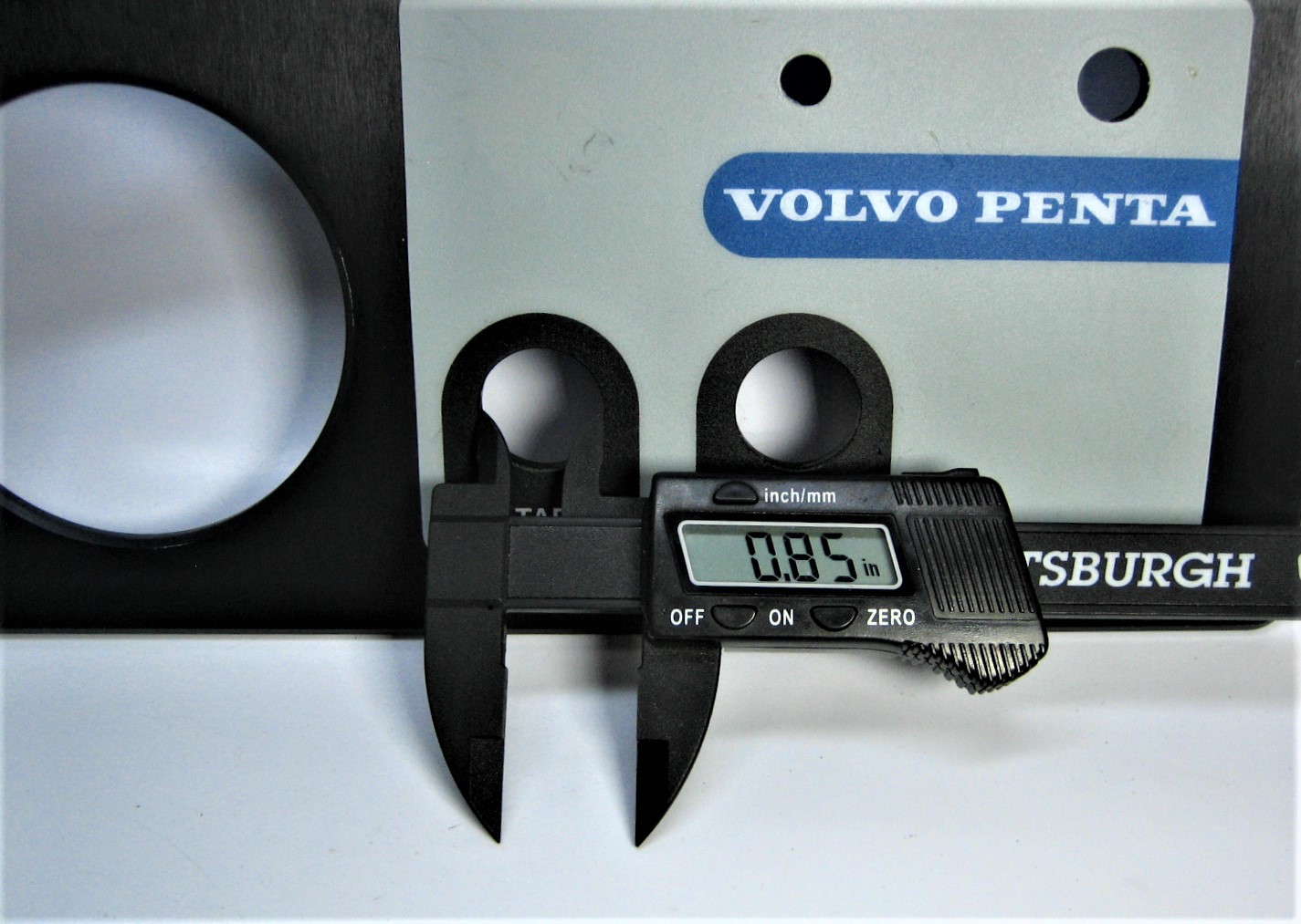 volvo-873810-panel_eh_442022-5-