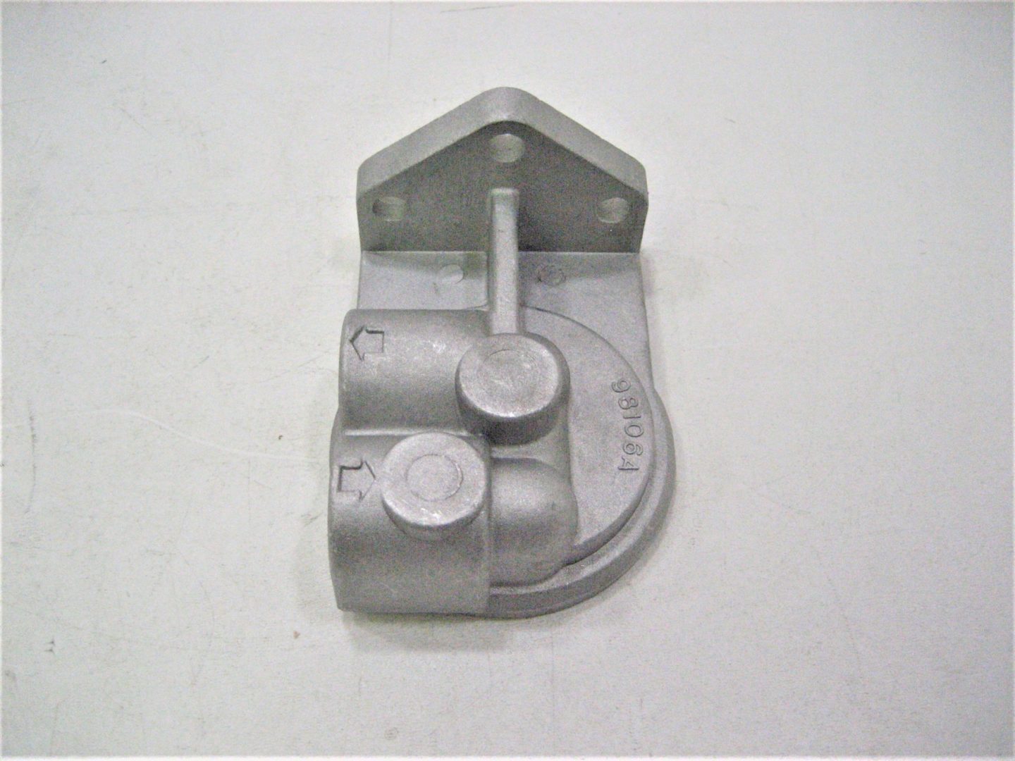 crusader-oil-filter-header-r079066_eh_982020-8-