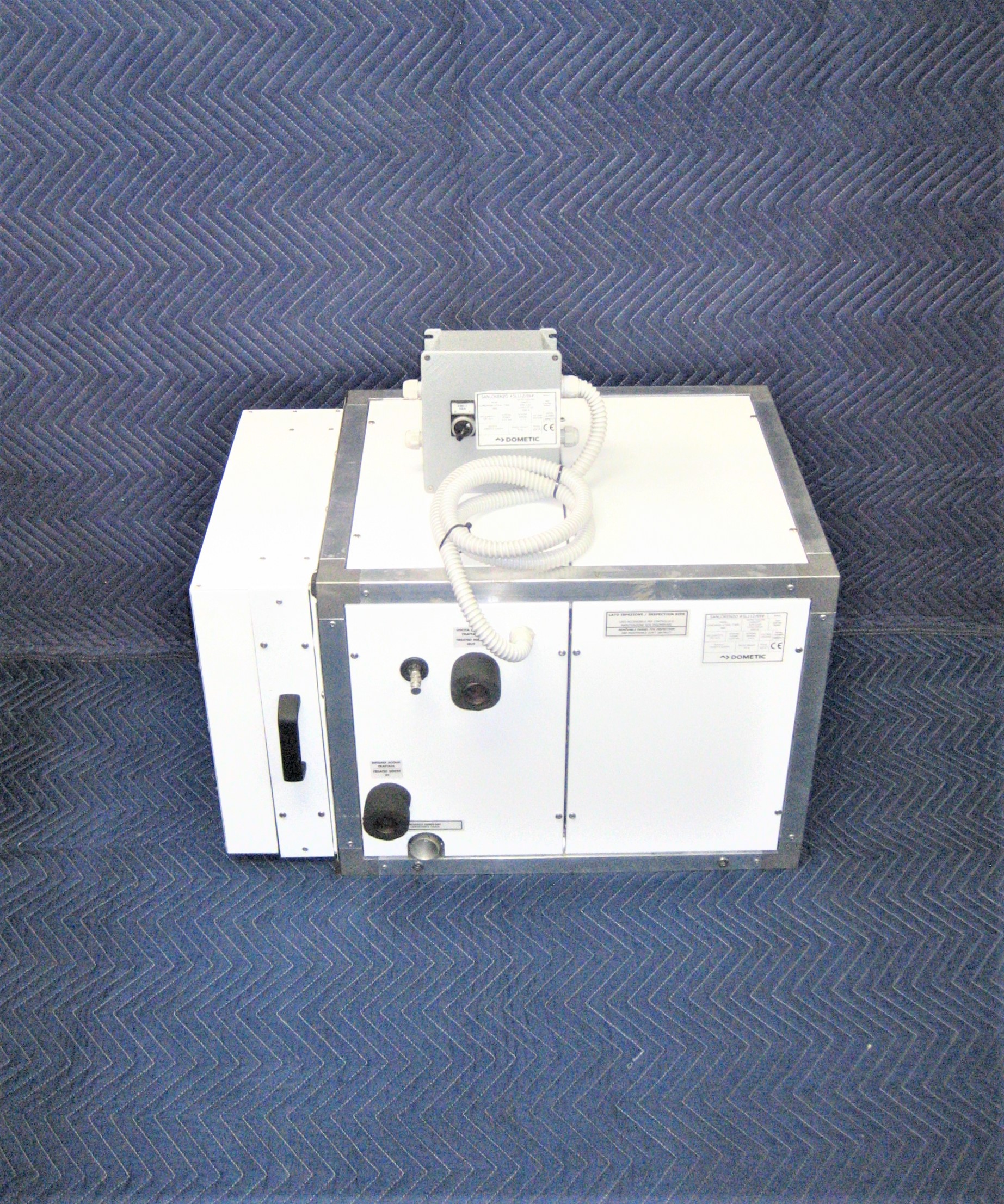 Dometic Marine Air Conditioner U-Board – Tested, Used, Fully Functional