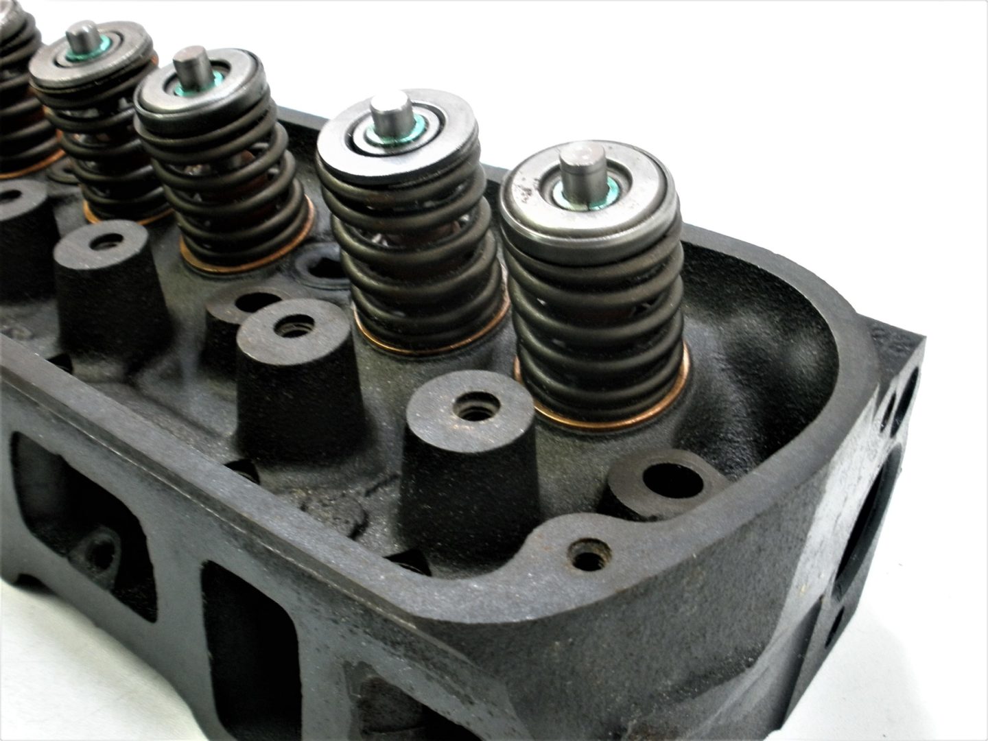ford-cylinder-head-ie7-_md_-10-2-20-oeirgjoperigjpeorigjperiogjpeorigjeporigjperojigeropgj-5-1-1