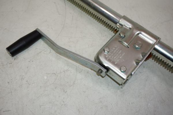 fulton-rack-and-pinion-trailer-jack-tj650-_md_-10-21-20-opreigjpwerjiggogpoerigjpwerigjpoeirgjperigjperijgpeorij-10-