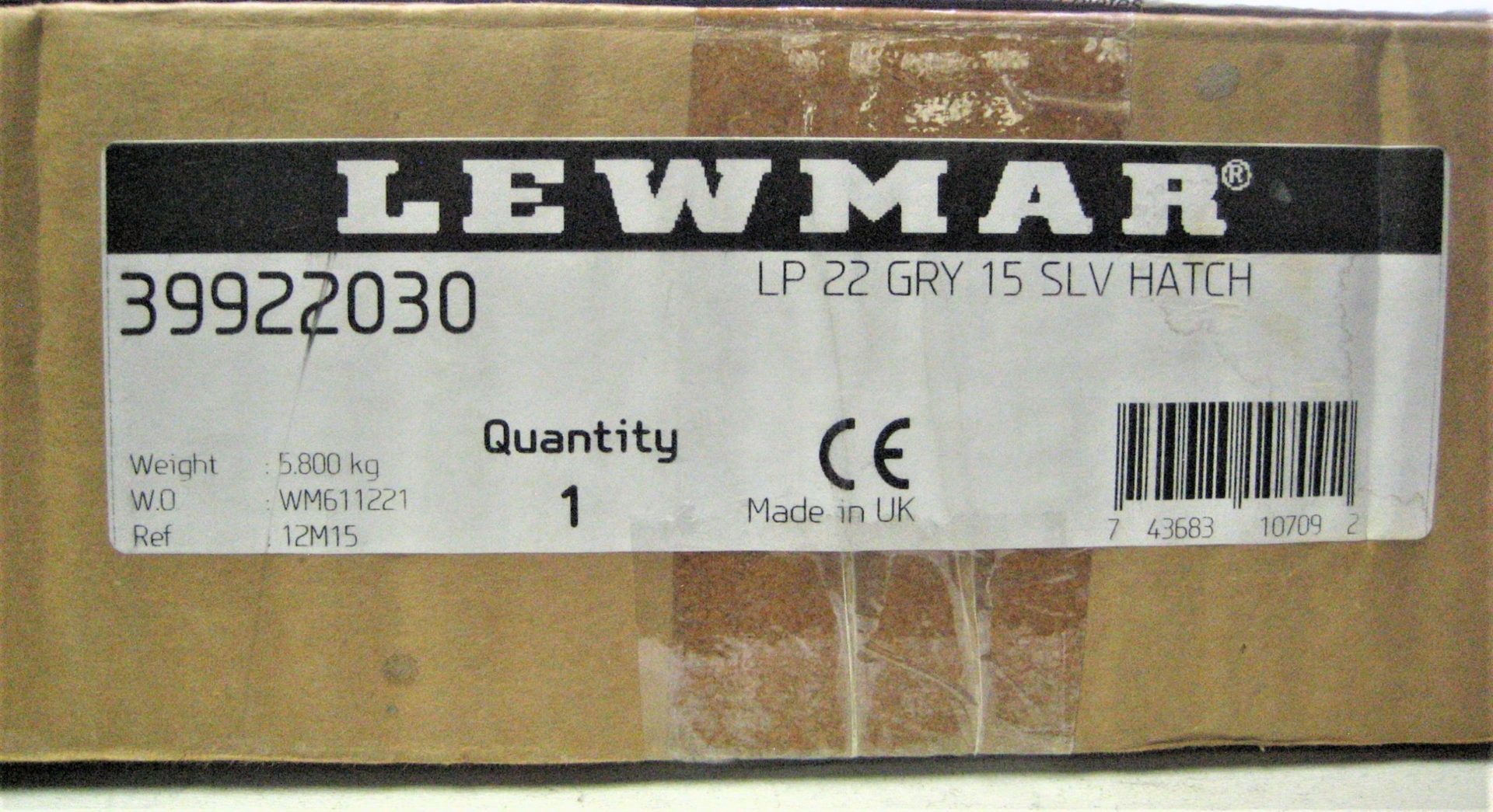 lewmar-hatch-39922030_eh_1022020-2-