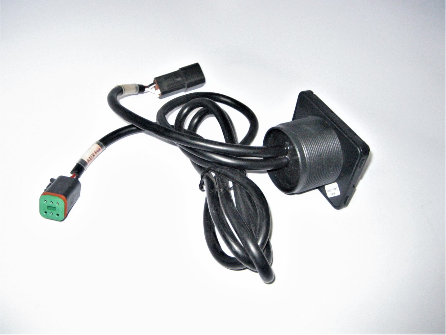 volvo-evc-control-panel-881771_eh_10142020-10-