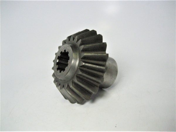 volvo-gear-set-832536_eh_10292020-12-