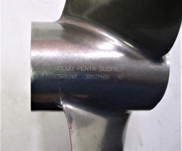 volvo-prop-set-3857496_eh_10262020