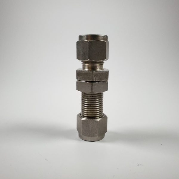 ms_swagelok-ss-600-61-316-steel-38-tube-od-fitting-bulkhead-union-lot-of-4_11122020_1045-2-
