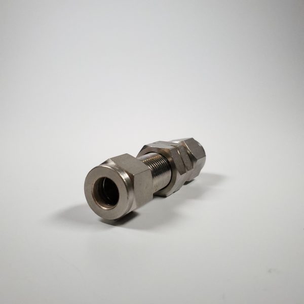 ms_swagelok-ss-600-61-316-steel-38-tube-od-fitting-bulkhead-union-lot-of-4_11122020_1045-4-
