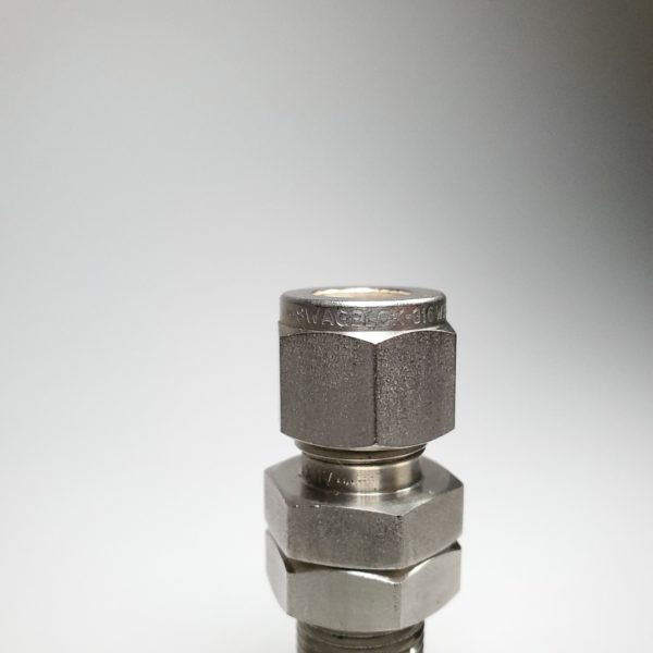 ms_swagelok-ss-600-61-316-steel-38-tube-od-fitting-bulkhead-union-lot-of-4_11122020_1045-7-