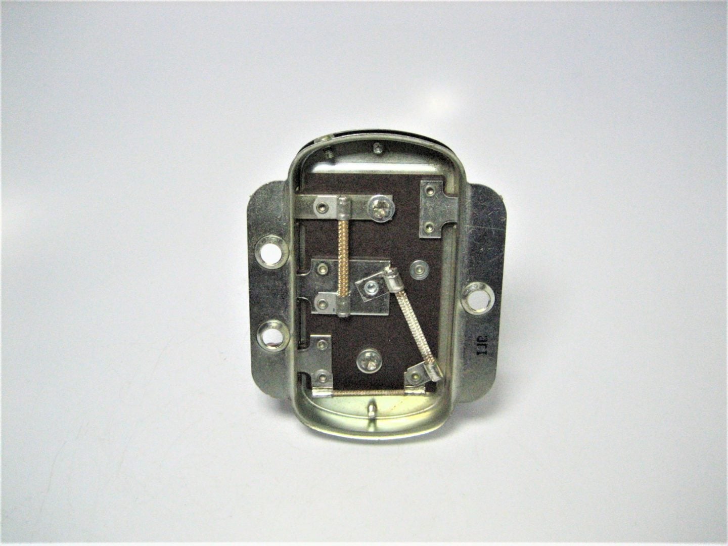 sierra-volt-reg-18-5726_eh_1142020-7-