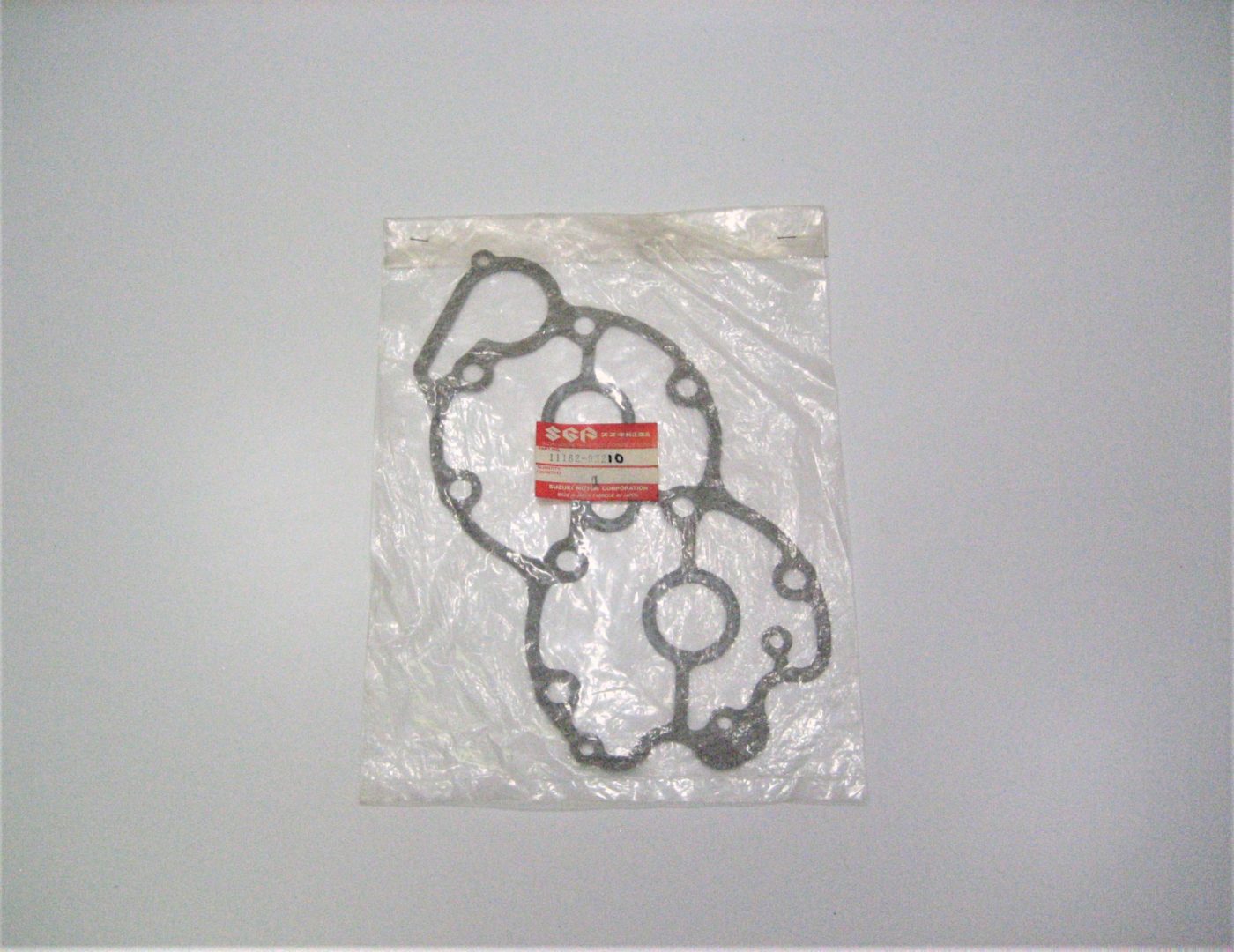 suzuki-gasket-11162-95210_eh_1122020-1-