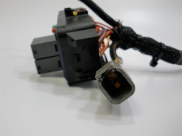 brp-ski-doo-snowmobile-engine-motor-fuse-box-panel-wire-harness-_md_-12-10-20-woiefjwopfijwfopwqjfpowjfpwiofjepifjwepiofjpwefiow-4-