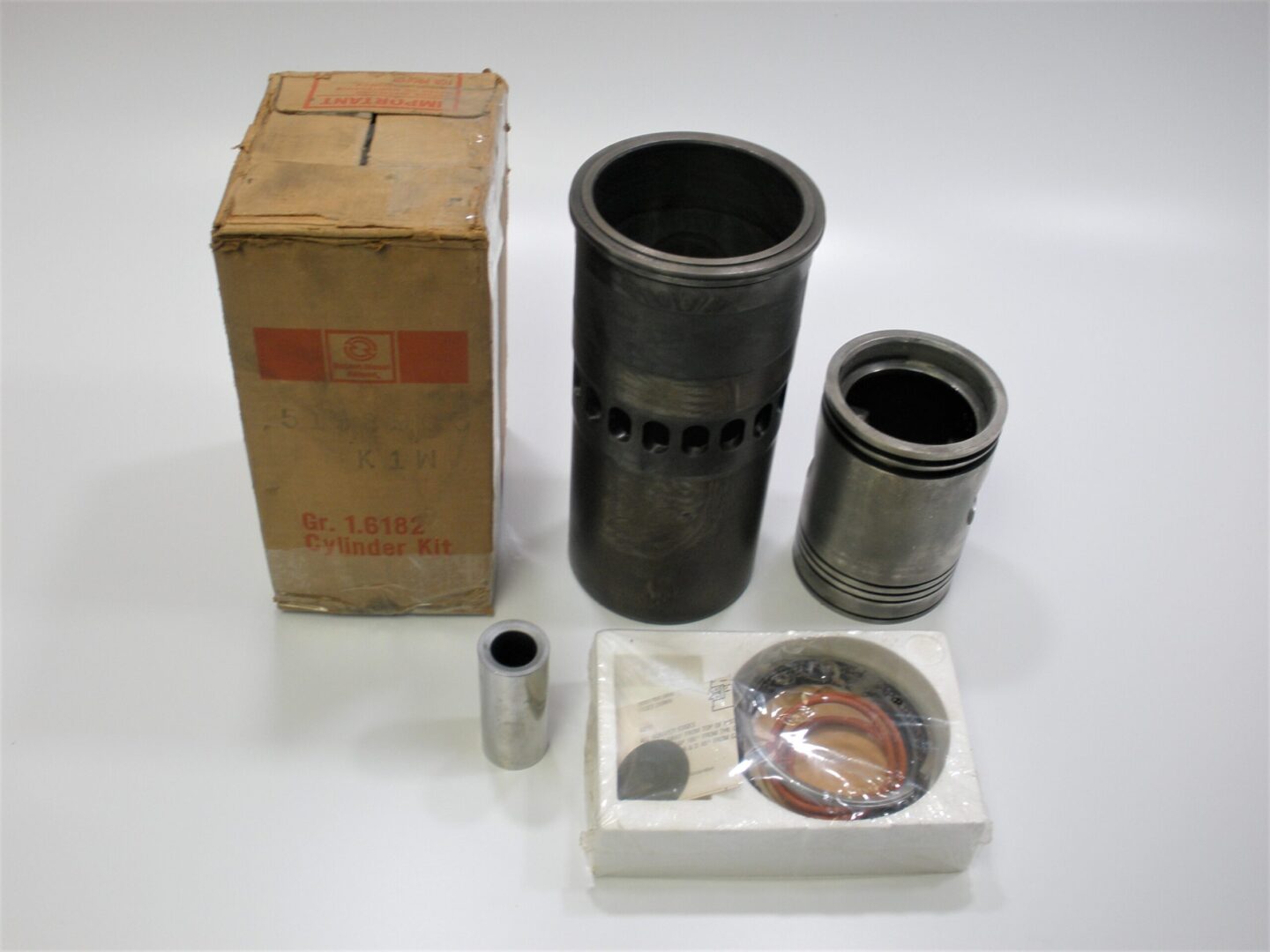 detroit-diesel-cylinder-liner-kit-5198905-_md_-12-22-20-weoqipoidje-1-