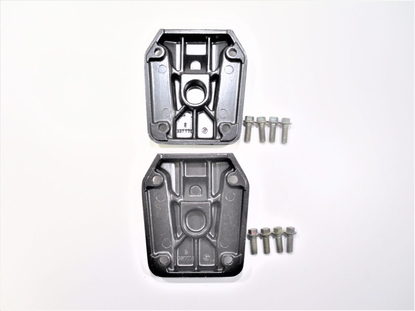 omc-435433-exhaust-housing_js_12142020-151-3-