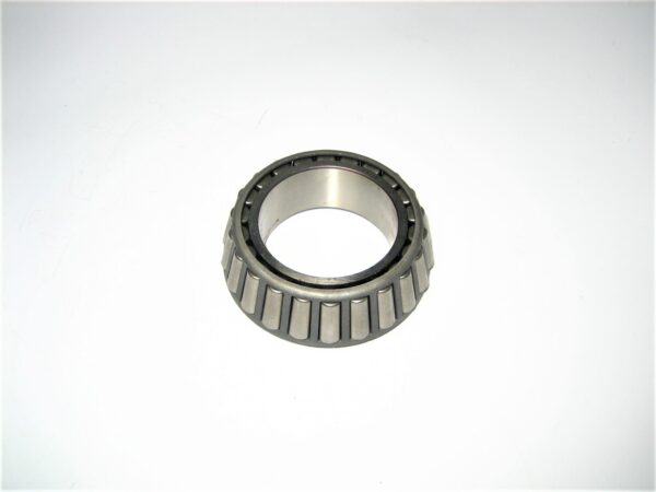 volvo-bearing-184649_eh_1192021-4-