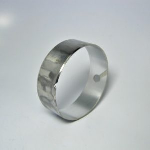 volvo-bushing-1556514_eh_1142021-6-