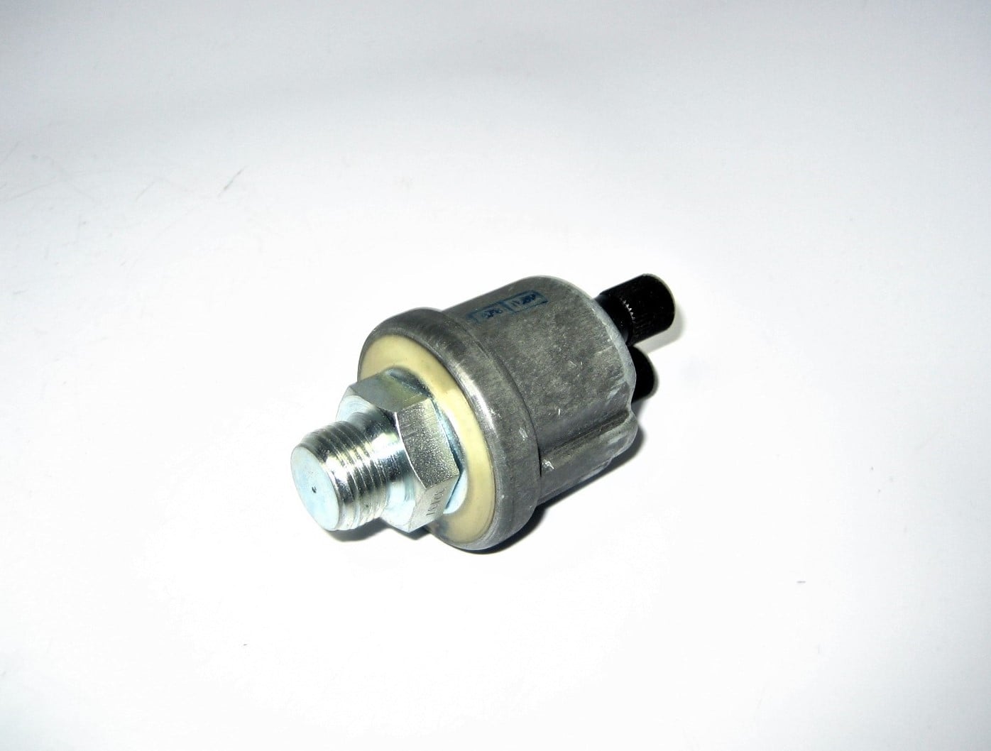 volvo-pressure-sender-866838_eh_1182021-8-
