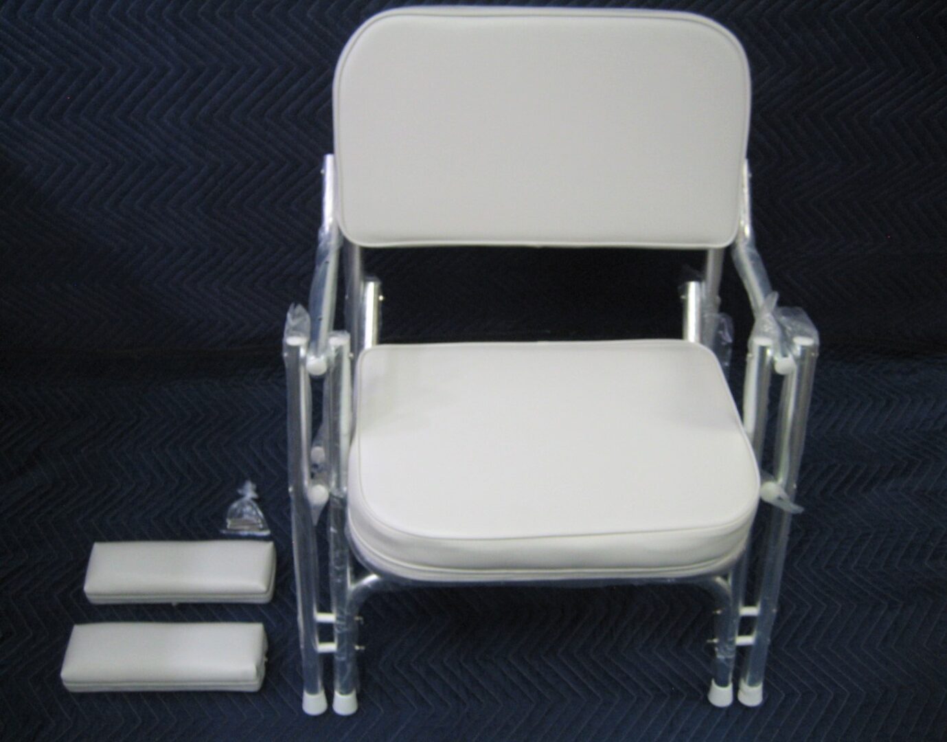 2258181-76-x-36-x-66cm-marine-boat-yacht-foldable-premium-white-deck-chair-new-_md_-2-24-21-wpofkwopfkqopkwefopkpoewkweo-3-