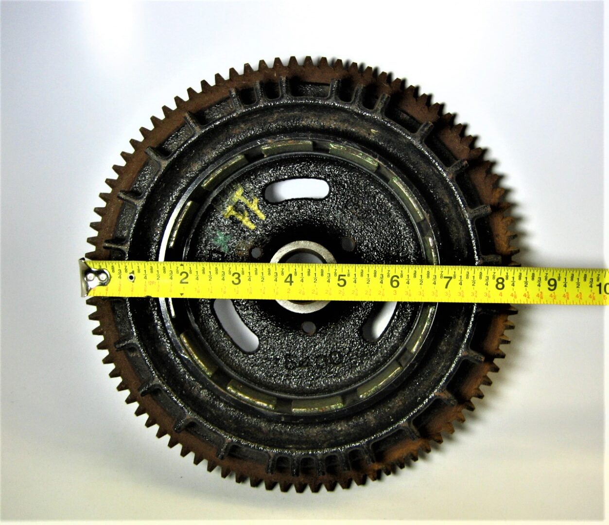 evinrude-flywheel-meas_eh_1172022-1-