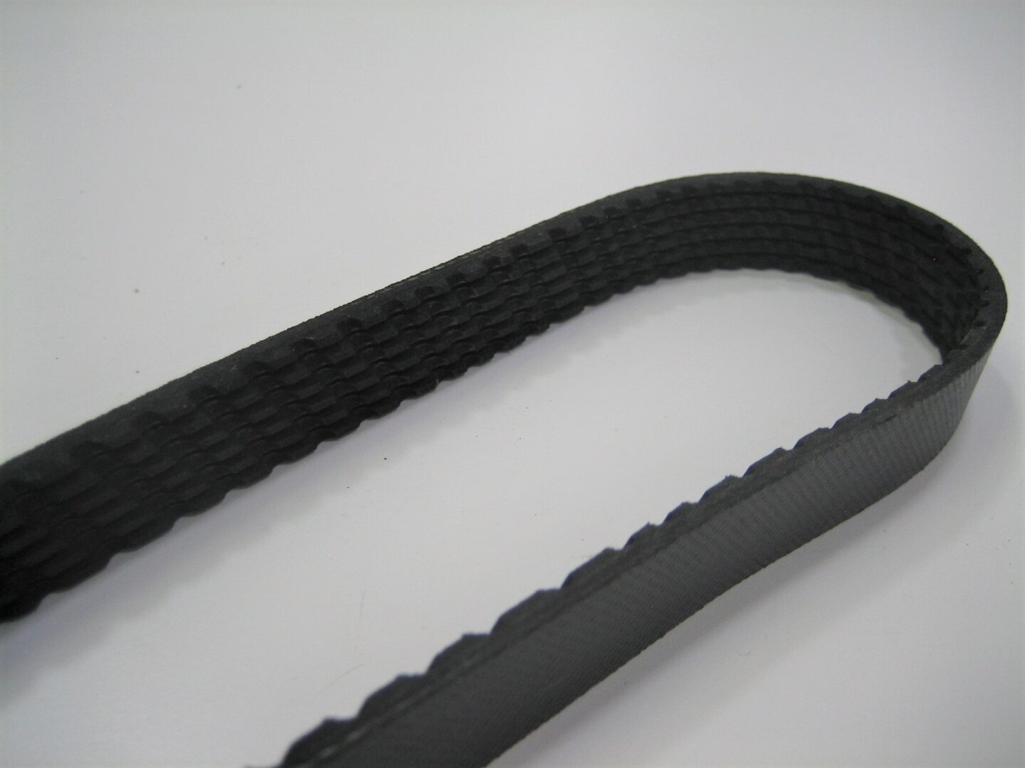 goodyear-4060910-6pk2310-ford-jeep-chrysler-saab-gatorback-serpentine-belt-new-_md_-2-17-21-wpoeifjwpoeifjwopiejfwoiefjpoifioe-6-