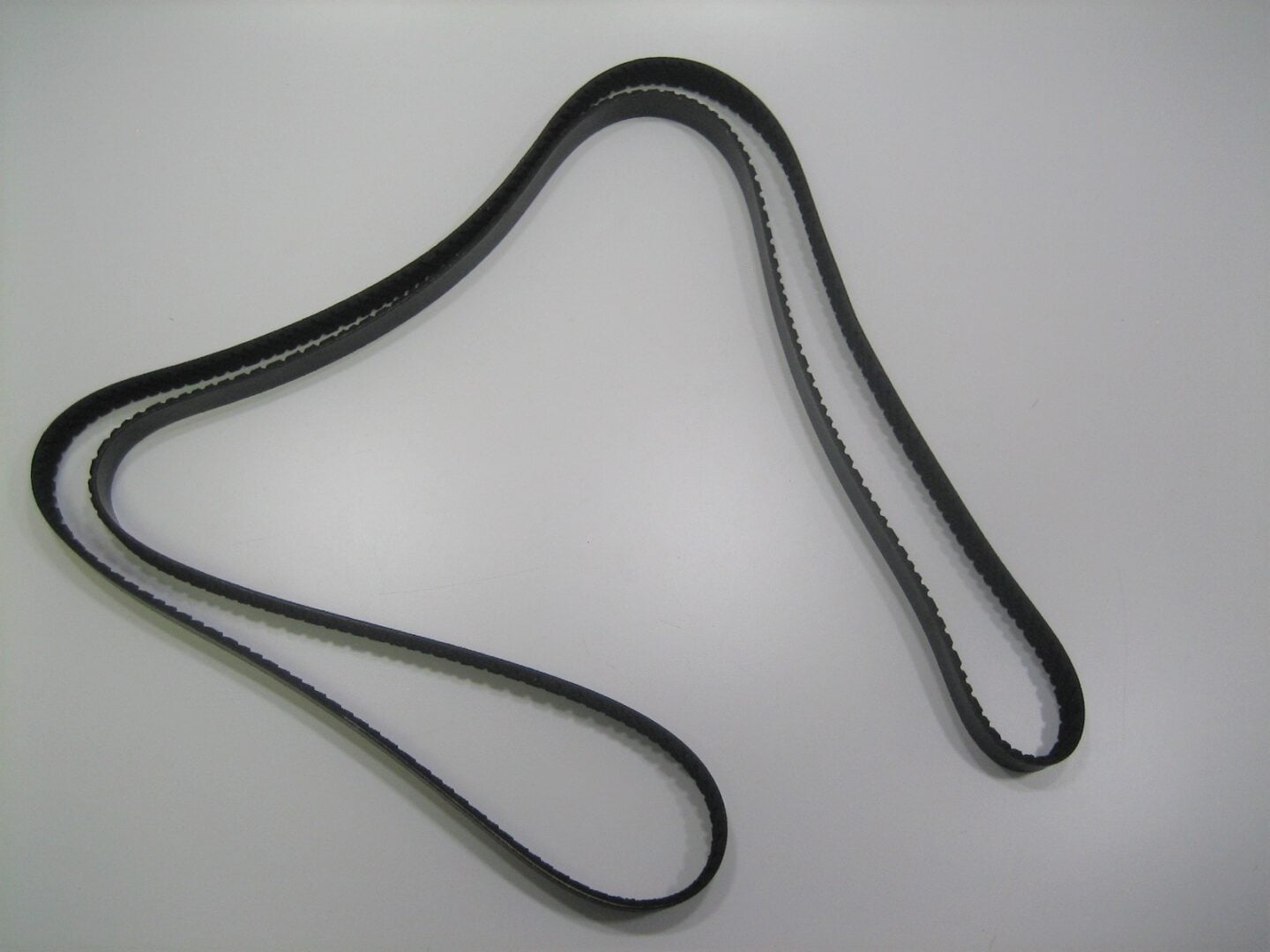 goodyear-4060955-6pk2425-ford-gm-gatorback-poly-v-motor-serpentine-belt-new-_md_-2-17-21-wiouefhwfuhqwuifhqwiue-4-