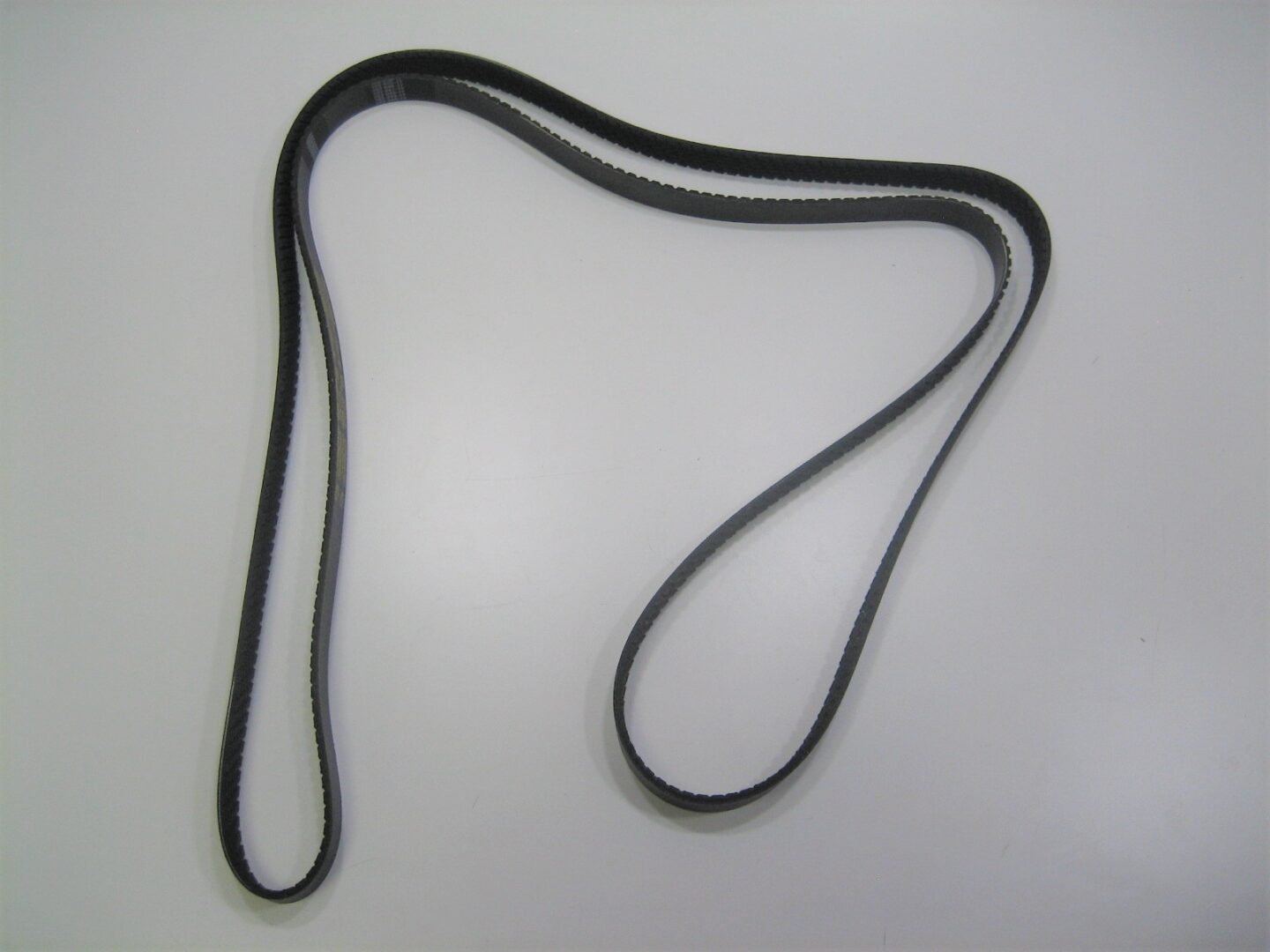 goodyear-4061025-6pk2605-ford-gm-jeep-gatorback-poly-v-motor-serpentine-belt-new-_md_-2-17-21-qopwiefjqpwoefjiwifjopwijowiejfe-4-