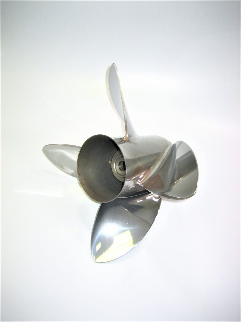 Mercury 48-831917 Mercruiser Bravo I 15-1/4x30 LH Stainless Steel