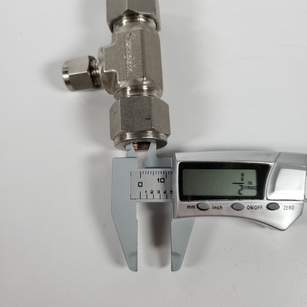 swagelok-ss-810-3-8-4-1-2-x-1-2-x-1-4-tube-od-reducing-tee-lot