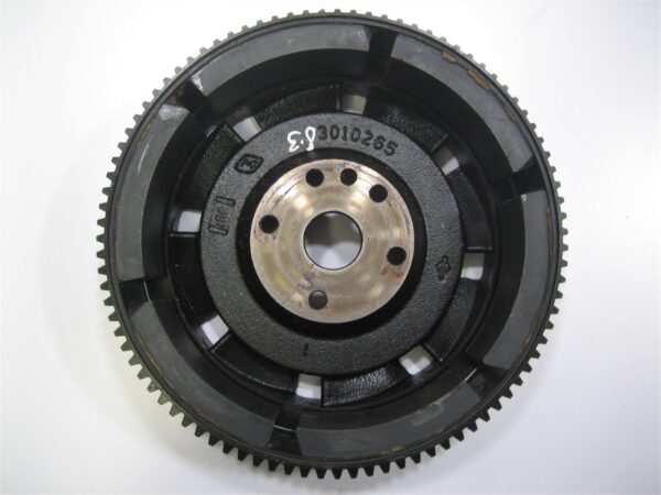 omc-3010265-586338-evinrude-johnson-marine-outboard-boat-motor-flywheel-oem-_md_-2-9-21-weopifjqwepofiwjepfoiqjwfopiwjow-5-
