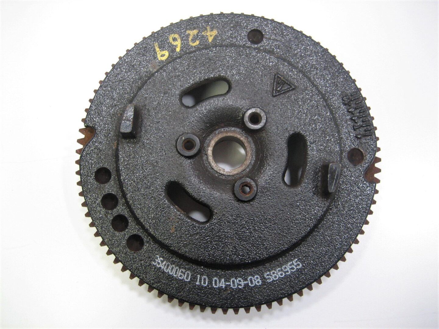 omc-586955-evinrude-johnson-marine-boat-outboard-motor-flywheel-blemfree-ship-_md_-2-9-21-pwoqeifjpwoeijqiojeioepwfiojpowi-2-
