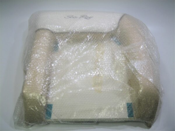 sea-ray-2076929-helm-seat-cushion-board-_md_-2-25-21-qweopfk-wopefkfopqkw-1-