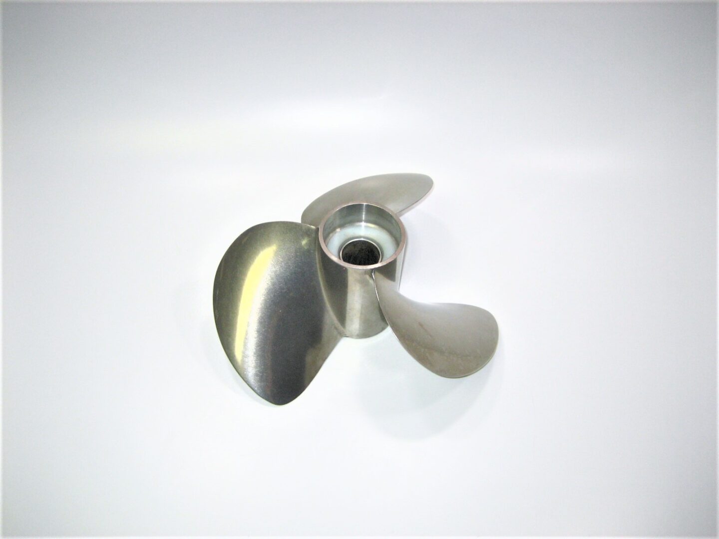 volvo-penta-3857463-c6-front_eh_2242021-1-