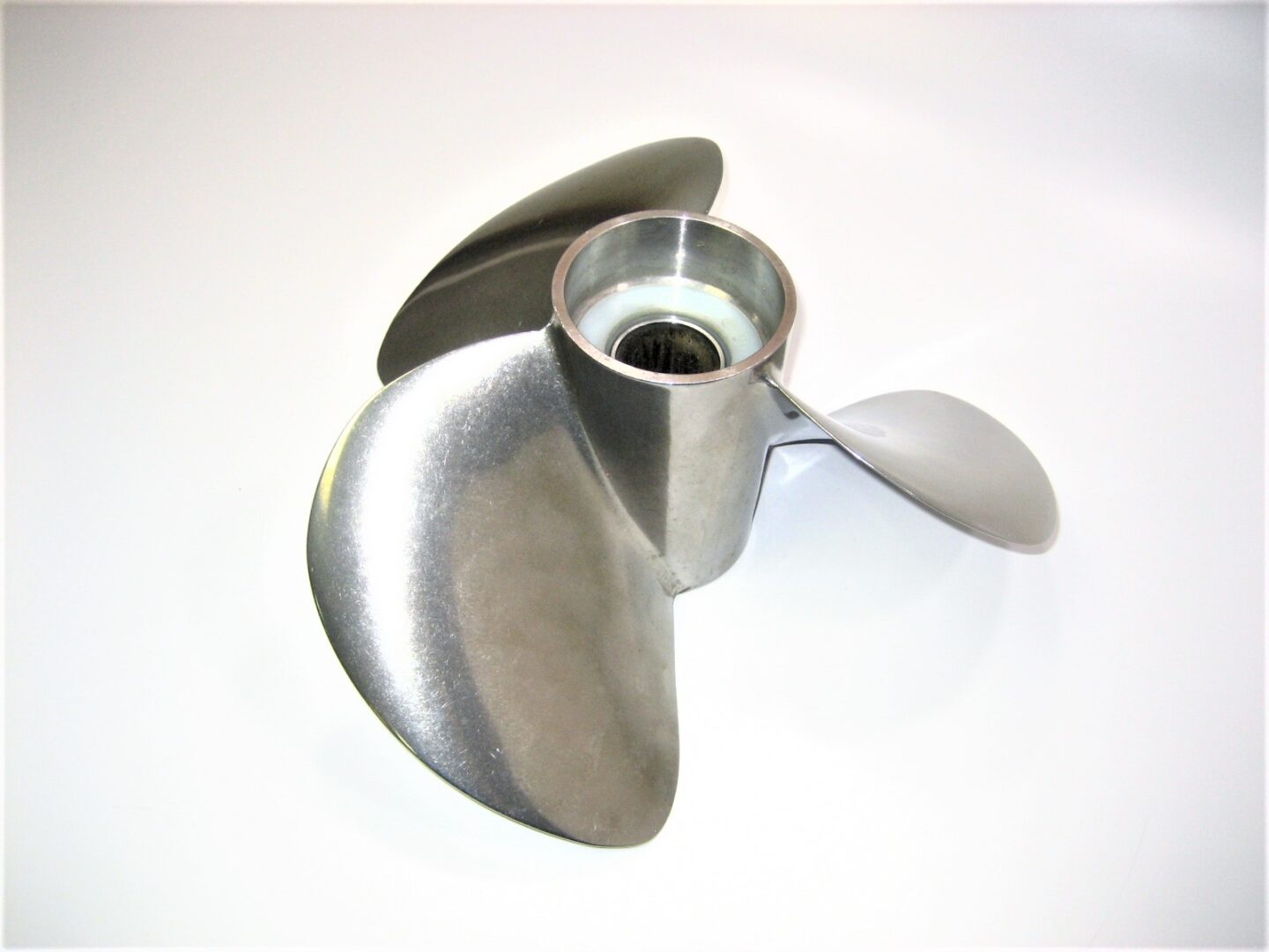 volvo-penta-3857463-c6-front_eh_2242021-5-