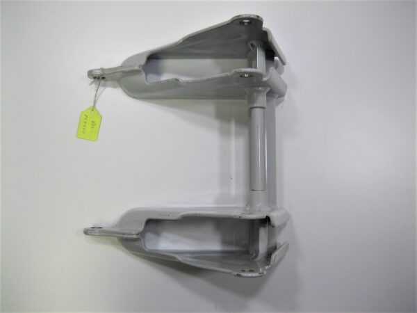 volvo-penta-854550-diesel-boat-sterndrive-trim-cylinder-anchorage-bracket-blem-_md_-2-3-21-pwoeifjpqwoifjpiowjefpoqijwpfoiwj-7-