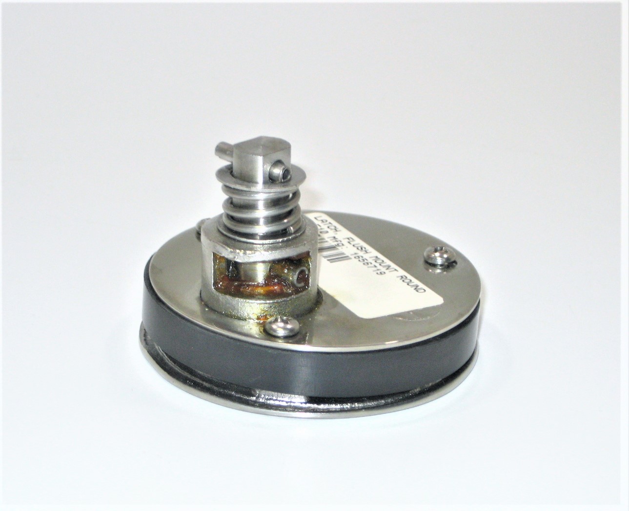 1656719-flush-mount-round-latch_eh_3102021-4-