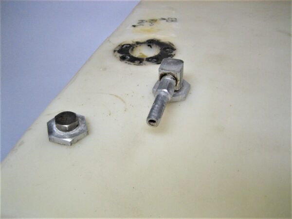 inca-molded-marine-tank_eh_1212021-3-