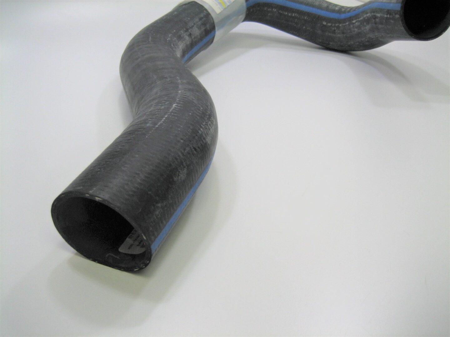 brp-460770-marine-motor-starboard-muffler-resonator-exhaust-hose-oemfree-ship-_md_-3-2-21-woeifjweopijqwopjiefoiweoifjoqiefiw-5-