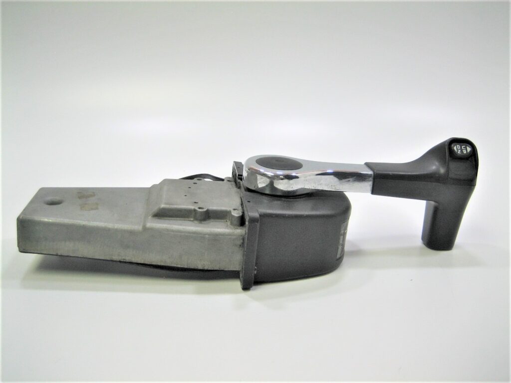 Honda 06240-ZW5-U40 Outboard Motor Top Mount OEM Throttle Shift ...