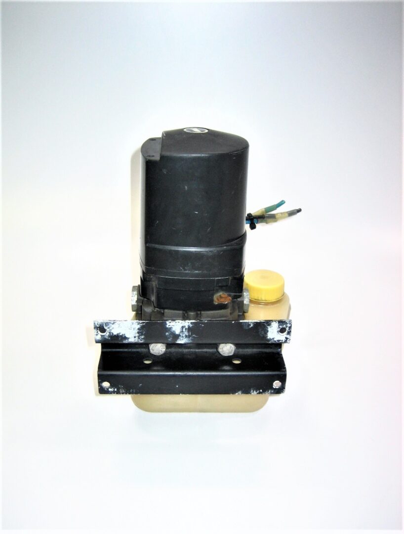 kiekhaefer-trim-tab-pump_eh_3242021-3-